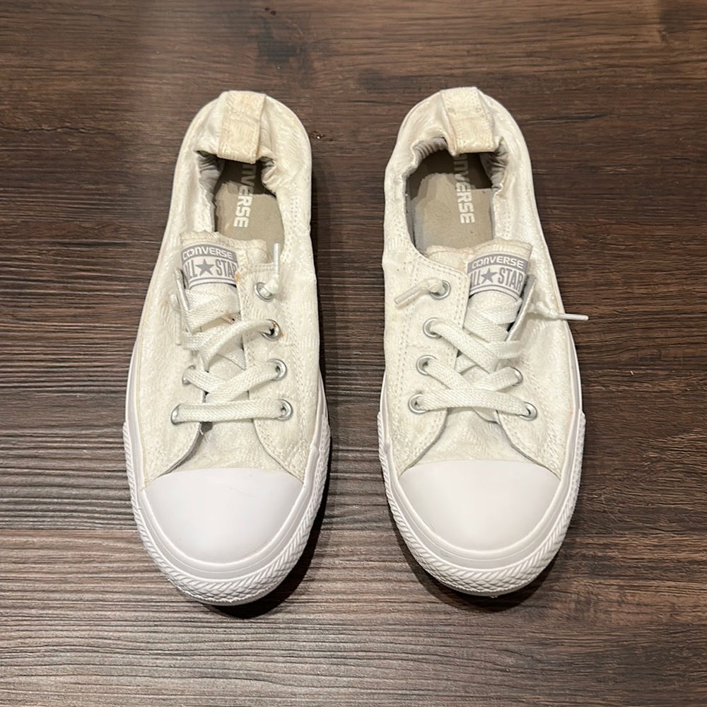 White and cream scrunch ankle converse